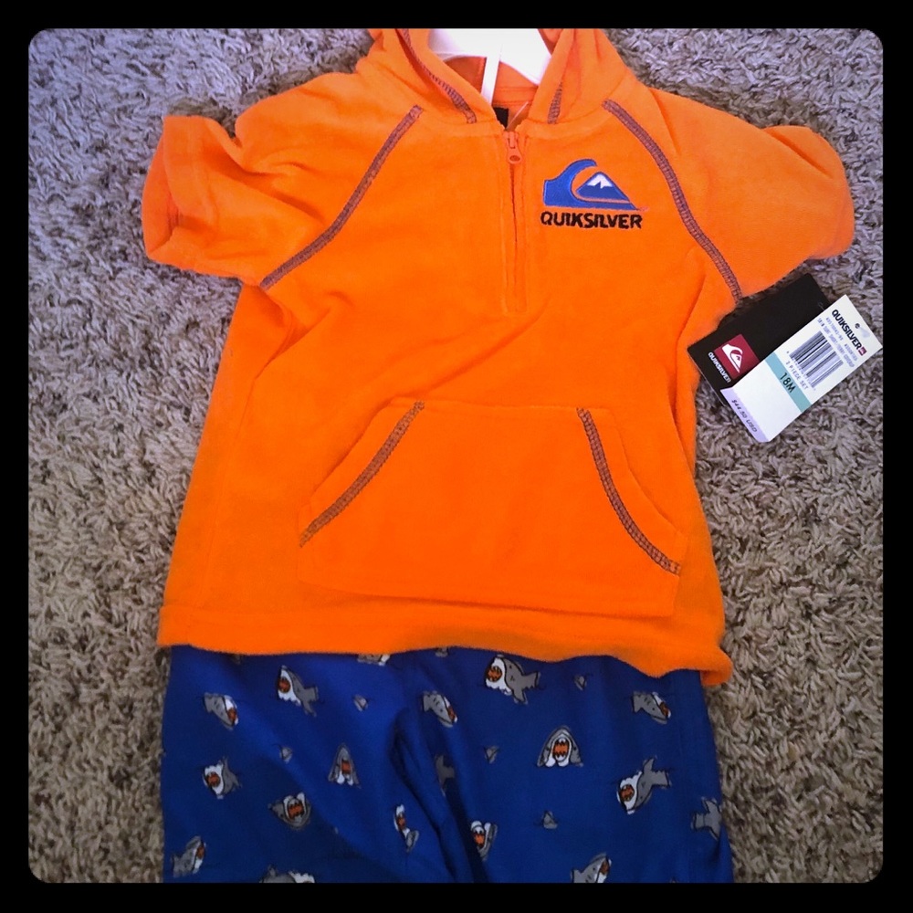 NWT Swim-set  by Quiksilver - 18 M